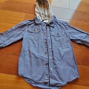 10/$25 Button down hooded shirt